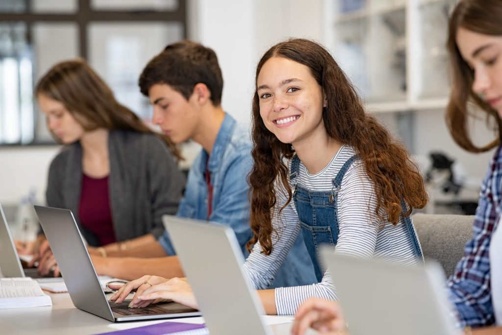 soporte y servicios especializados en tecnologías de la información y comunicación